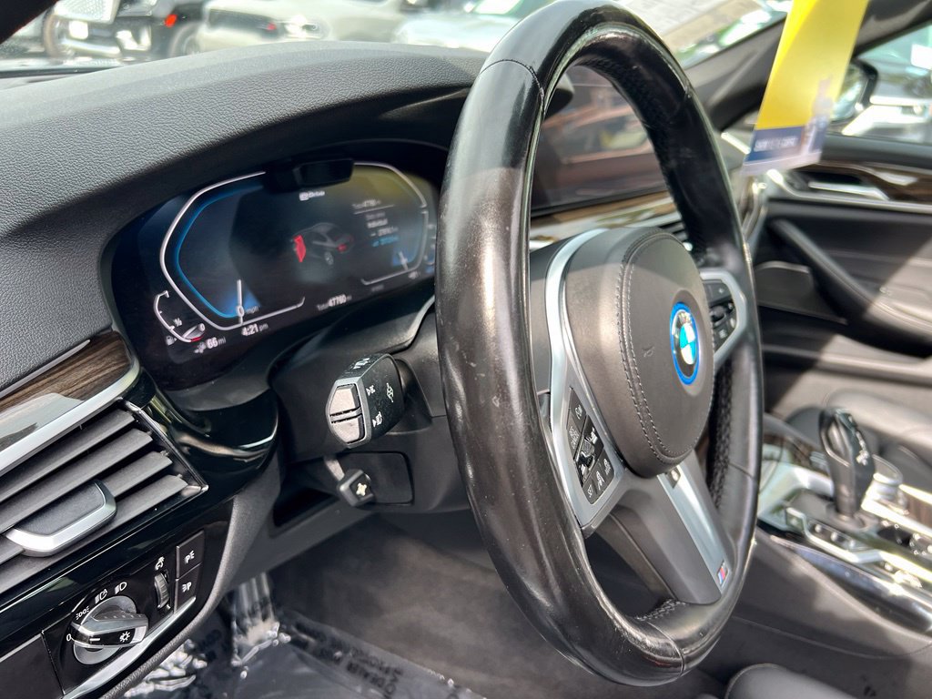 Used 2022 BMW 530e xDrive w/ Premium Package AWD/4WD image 35