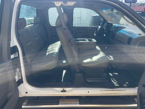 Used 2013 Chevrolet Silverado 3500 W/T image 13