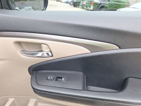Used 2018 Honda Ridgeline RTL-T image 34