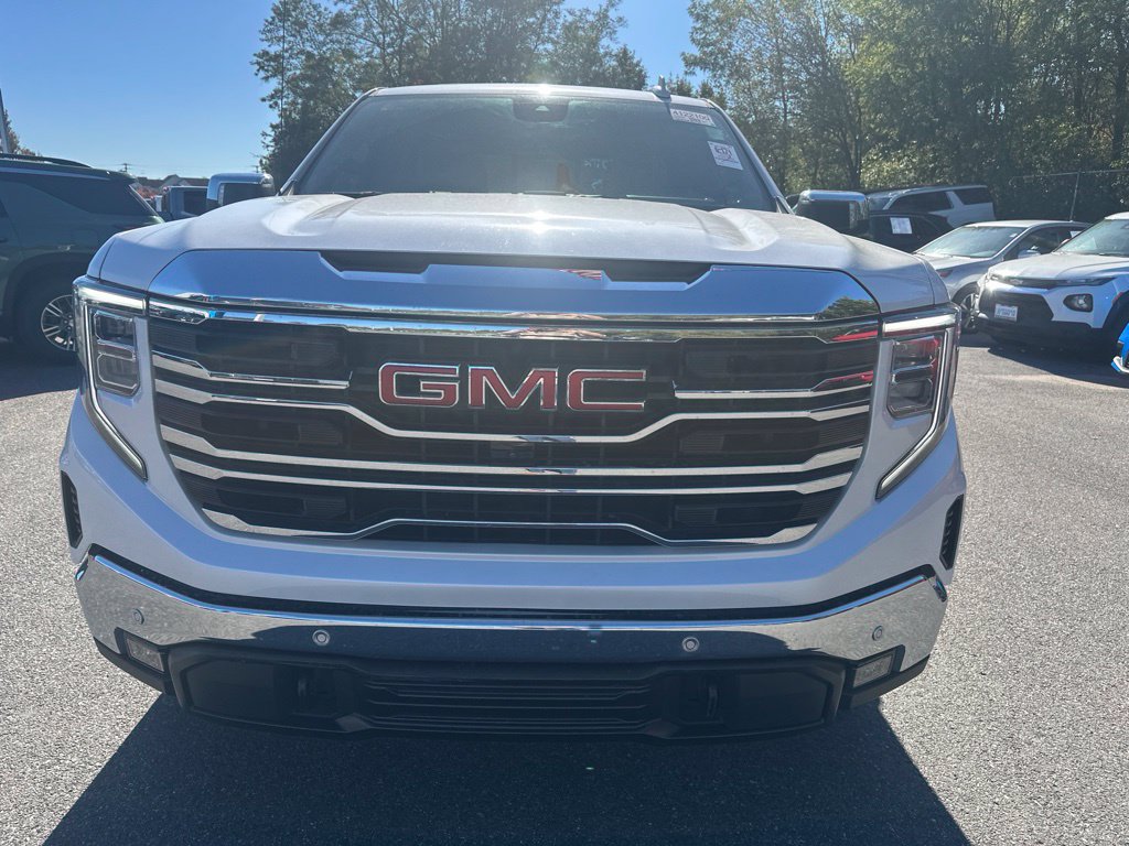 Used 2024 GMC Sierra 1500 SLT w/ SLT Premium Plus Package AWD/4WD image 2
