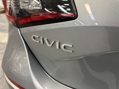 Used 2023 Honda Civic Sport Touring image 10