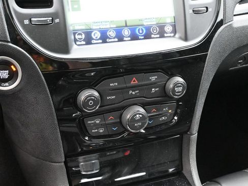 Used 2022 Chrysler 300 S RWD image 19