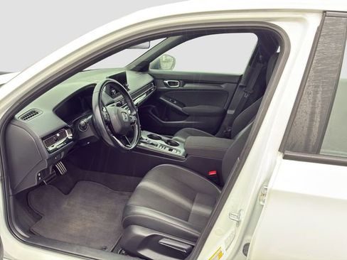 Used 2022 Honda Civic Sport image 8