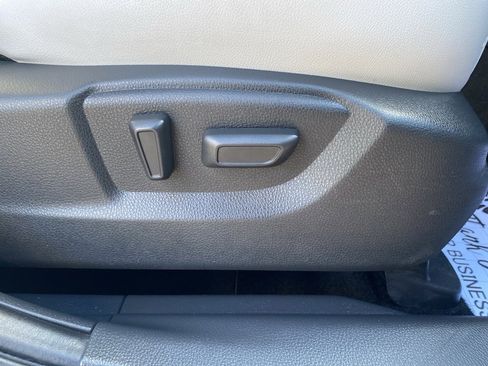 Used 2023 Mitsubishi Eclipse Cross SEL image 13