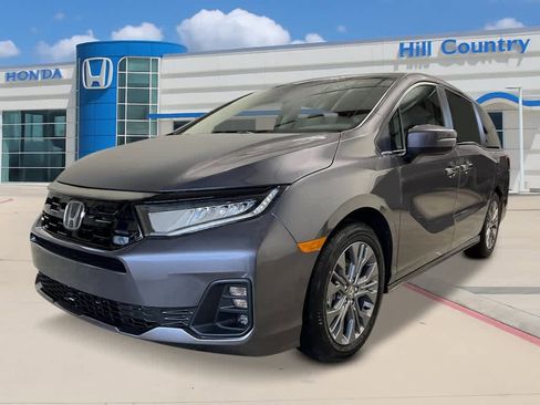 New 2026 Honda Odyssey Touring image 1