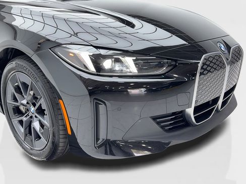 Used 2025 BMW i4 eDrive40 image 3