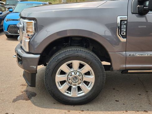 Used 2021 Ford F250 Platinum w/ FX4 Off-Road Package AWD/4WD image 8