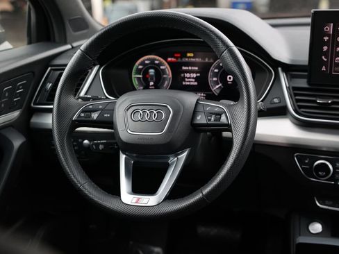 Used 2024 Audi Q5 e Prestige w/ Prestige Package AWD/4WD image 28