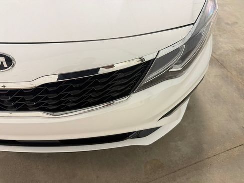 Used 2019 Kia Optima EX FWD image 6