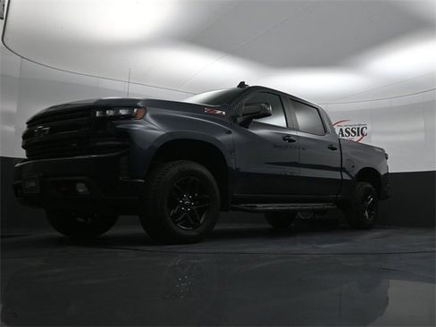 Used 2020 Chevrolet Silverado 1500 LT Trail Boss image 25