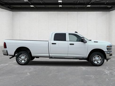 New 2026 RAM 2500 Tradesman AWD/4WD image 4