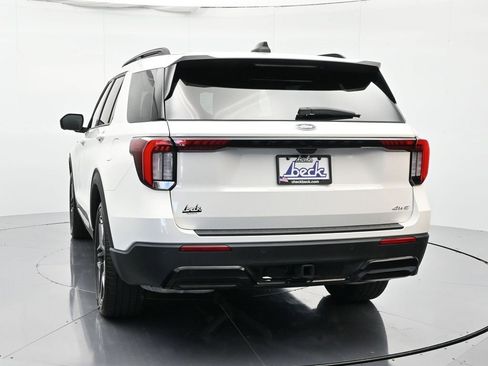 Certified 2025 Ford Explorer ST-Line w/ Premium Package image 6