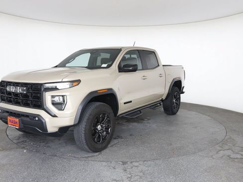 Used 2023 GMC Canyon Elevation w/ Convenience Package AWD/4WD image 5