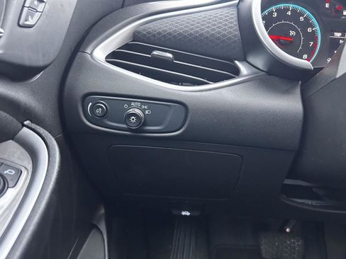 Used 2025 Chevrolet Malibu LS image 22