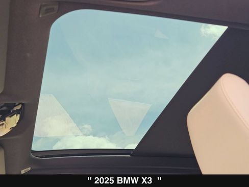 Used 2025 BMW X3 xDrive30i w/ Premium Package AWD/4WD image 36