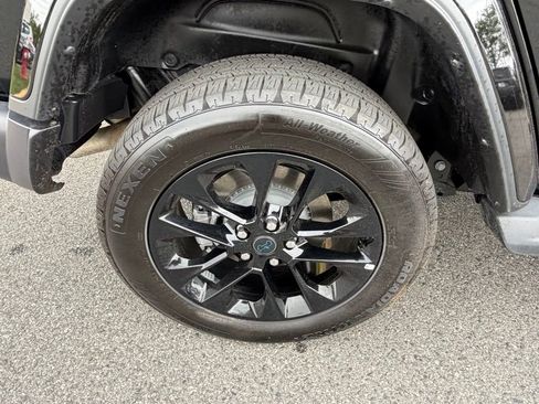Certified 2025 Jeep Wrangler Unlimited Sahara AWD/4WD image 15