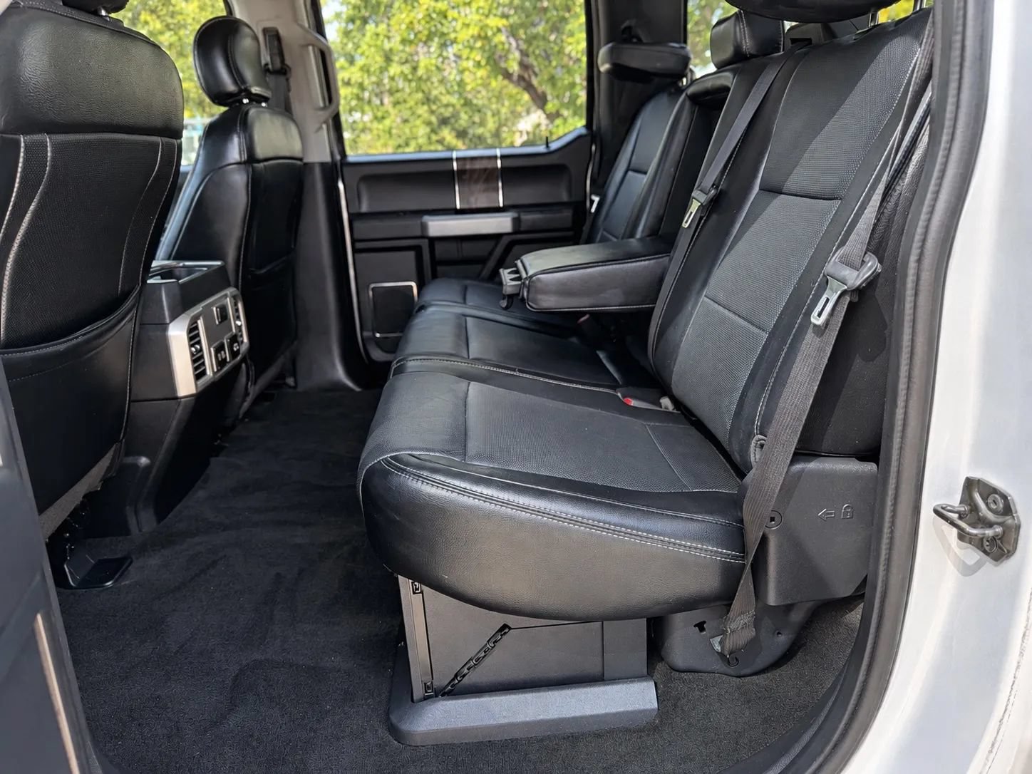 Used 2017 Ford F250 Lariat w/ Lariat Value Package AWD/4WD image 10