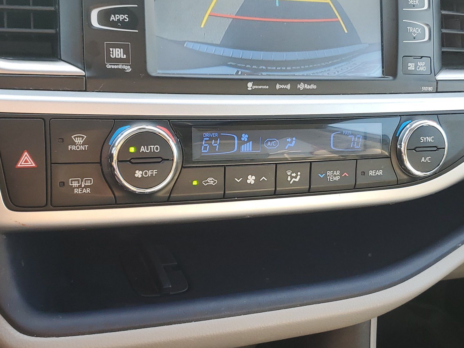 Used 2018 Toyota Highlander Limited AWD/4WD image 30