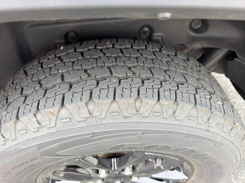 Used 2023 Jeep Wrangler Sport AWD/4WD image 3