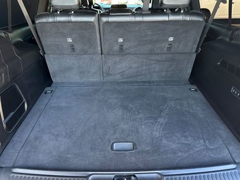 Certified 2024 Jeep Wagoneer L 4WD image 18