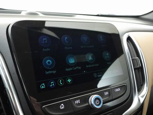 Used 2022 Chevrolet Equinox Premier image 16