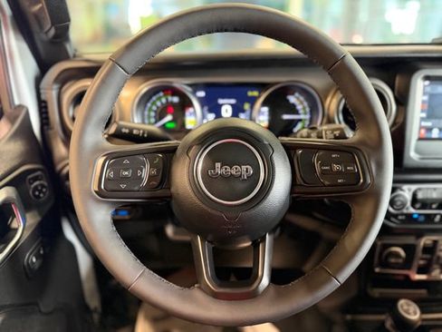 Used 2023 Jeep Wrangler Unlimited w/ Cold Weather Group AWD/4WD image 23