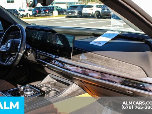 Used 2023 BMW 740i w/ Parking Assistance Package image 22