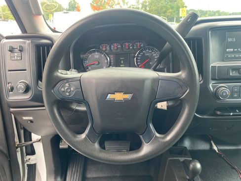 Used 2019 Chevrolet Silverado 2500 W/T AWD/4WD image 8
