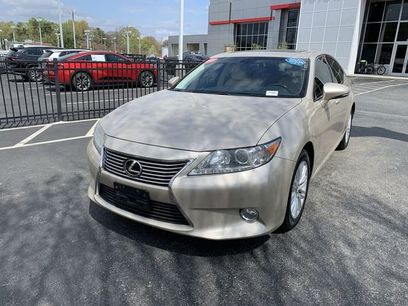 Used 2013 Lexus ES 350 w/ Luxury Pkg