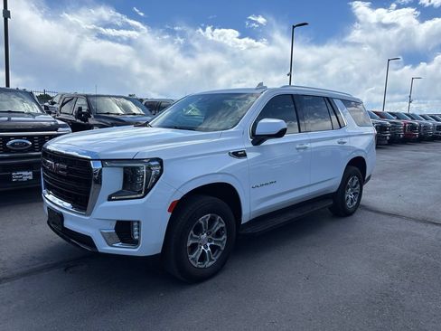 Used 2024 GMC Yukon SLE AWD/4WD image 2