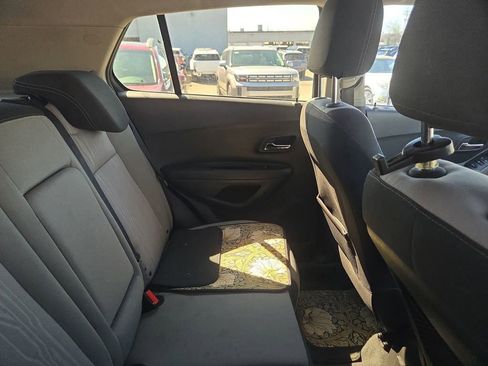 Used 2016 Chevrolet Trax LT image 13