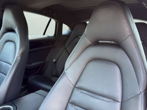 Used 2019 Porsche Panamera 4 AWD/4WD image 9