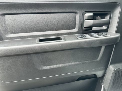 Used 2022 RAM 2500 Tradesman w/ Chrome Appearance Group image 11