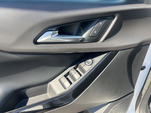 Used 2025 Chevrolet Equinox LT image 22