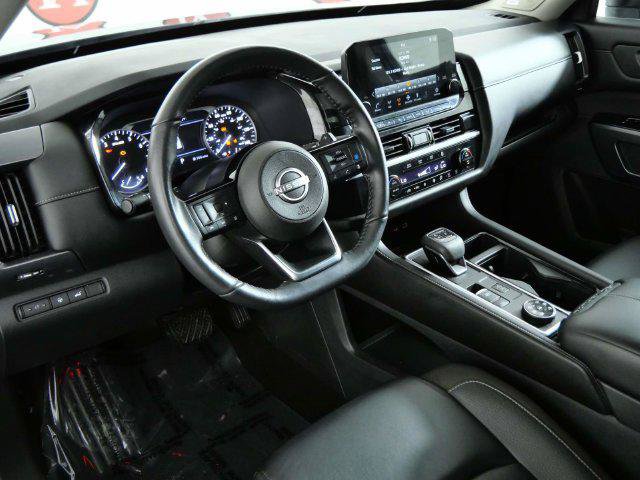 Used 2024 Nissan Pathfinder SL w/ SL Premium Package AWD/4WD image 9
