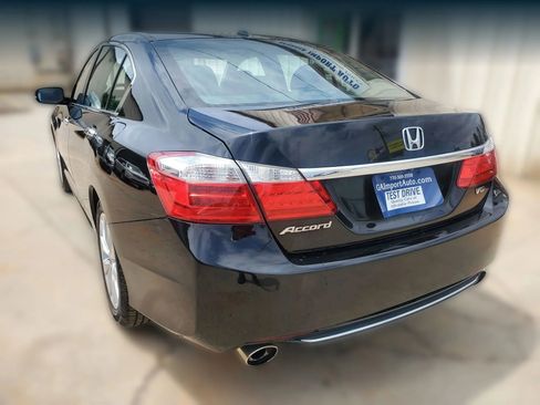 Used 2015 Honda Accord EX-L image 5