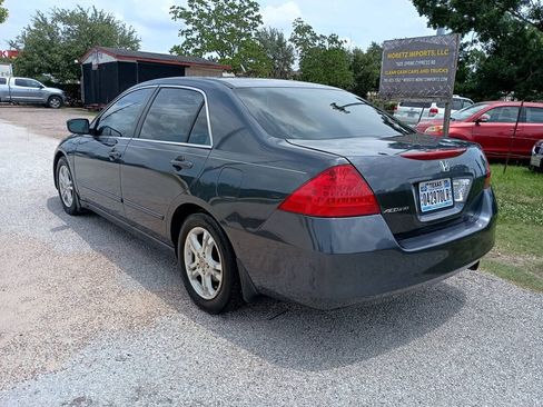 Used 2006 Honda Accord SE image 3