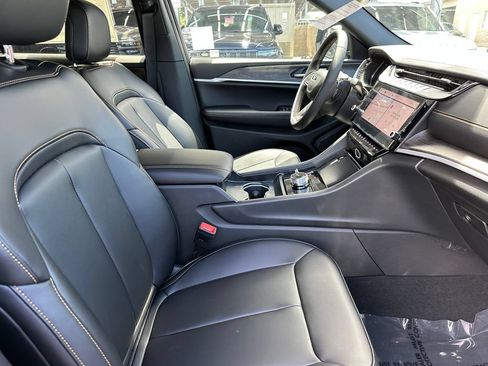 New 2026 Jeep Grand Cherokee L Limited AWD/4WD image 13