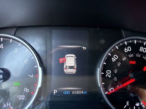 Used 2020 Toyota RAV4 XLE image 8