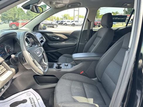 Used 2023 GMC Terrain SLE w/ Driver Convenience Package AWD/4WD image 17
