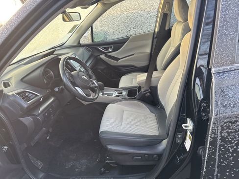 Used 2021 Subaru Forester Premium image 5