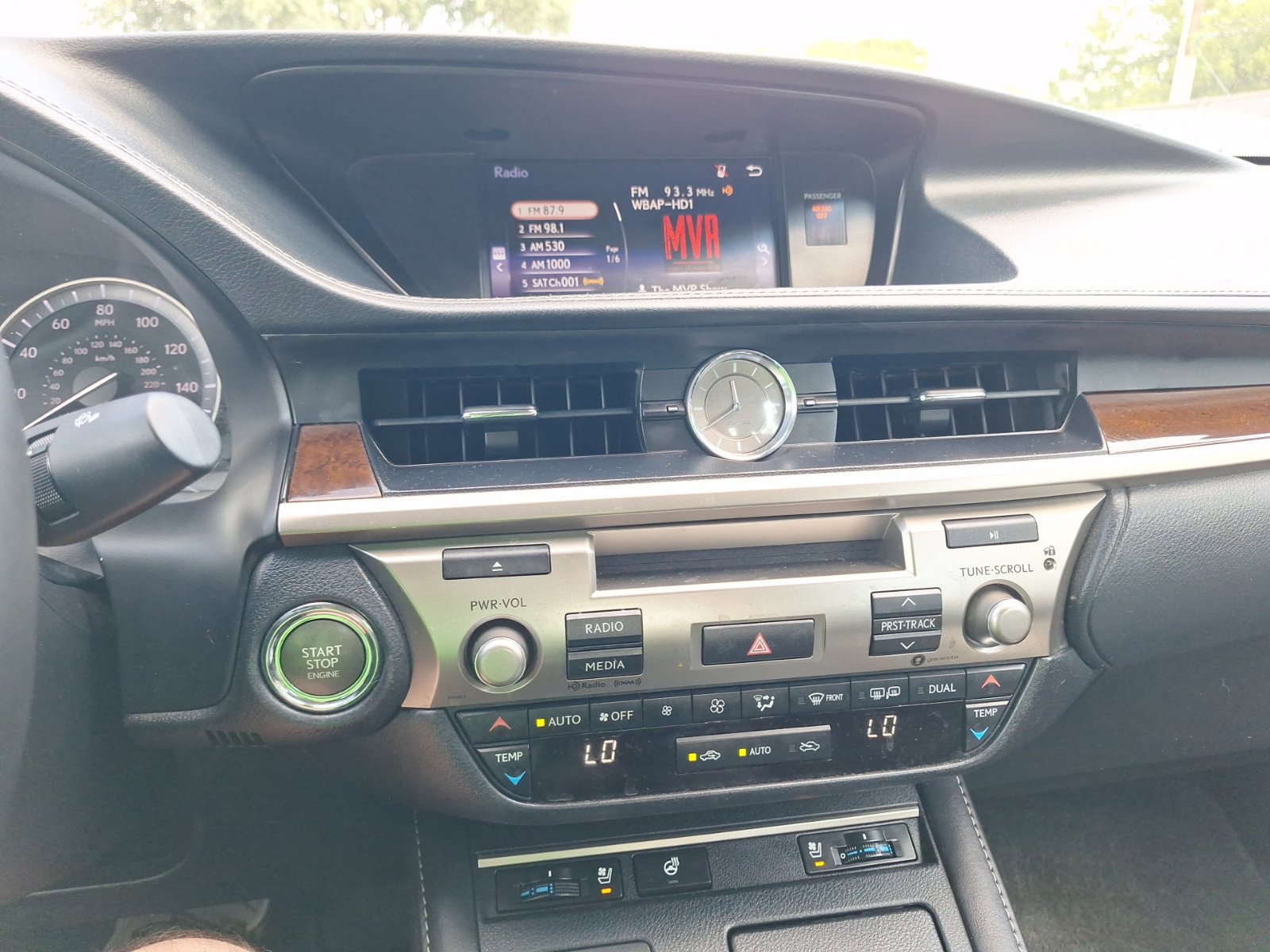 Used 2017 Lexus ES 350 w/ Premium Package FWD image 26