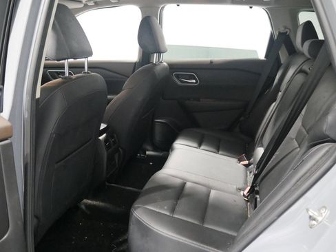 Used 2021 Nissan Rogue SL w/ Premium Package image 12