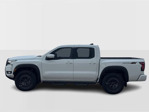 New 2026 Nissan Frontier PRO-4X w/ Pro-4x Convenience Package AWD/4WD image 2