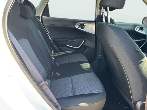 Used 2023 Kia Soul S FWD image 13