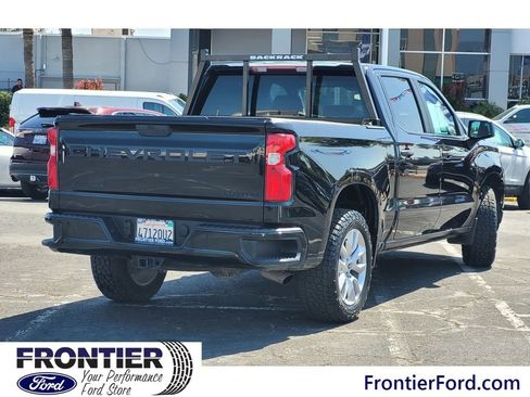 Used 2021 Chevrolet Silverado 1500 Custom w/ LPO, Dark Essentials Package RWD image 4