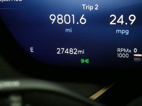 Used 2024 Buick Envision Sport Touring image 31