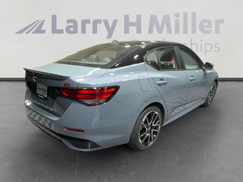 New 2025 Nissan Sentra SR w/ SR Premium Package image 5
