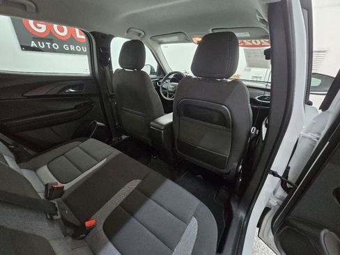 Used 2023 Chevrolet TrailBlazer LS FWD image 14
