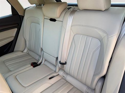 Used 2021 Audi Q5 2.0T Premium Plus w/ Premium Plus Package image 14